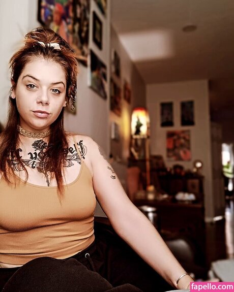 Hoodieninja beautiful actress img