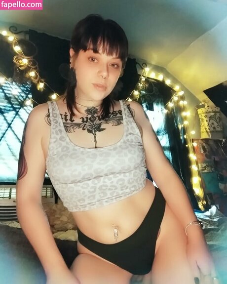 Hoodieninja pornographic actress pictures