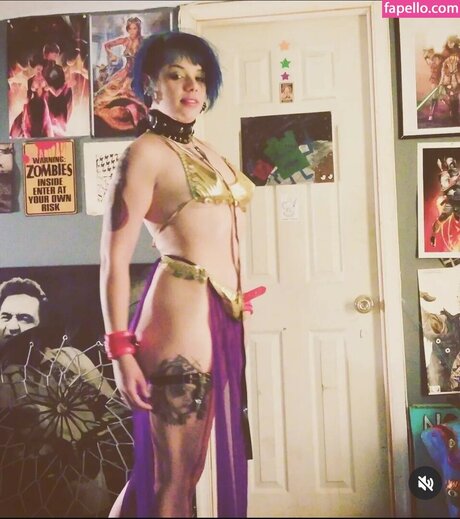 Hoodieninja star hot pics