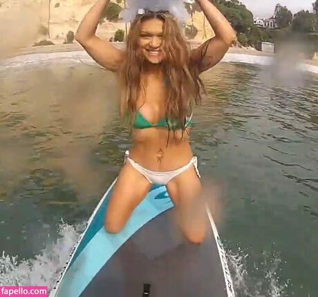 Nia Peeples xxx pornstar gallery