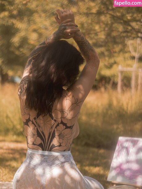 Kiras note star naked photos