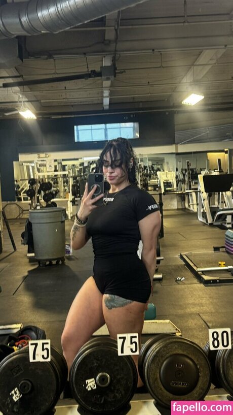 Kingandrea adult model pics