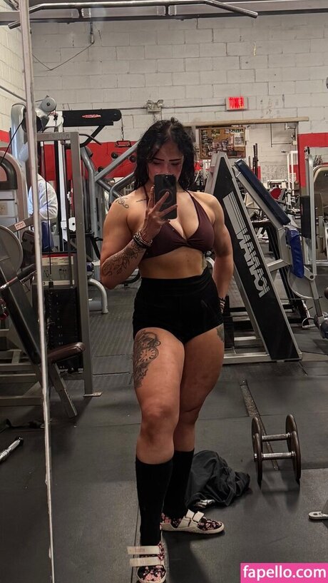 Kingandrea model pretty pic