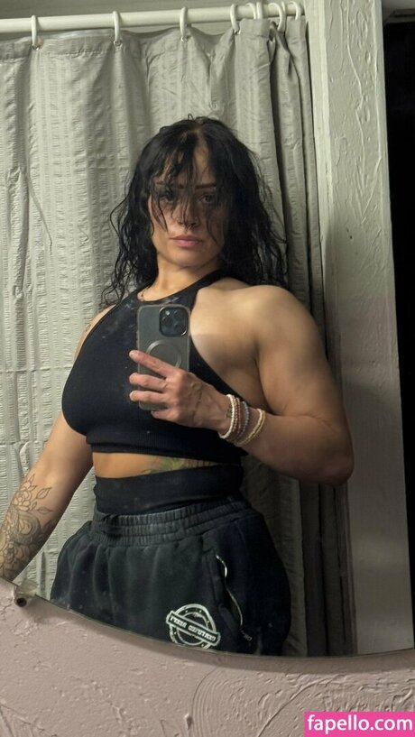 Kingandrea model erotic image