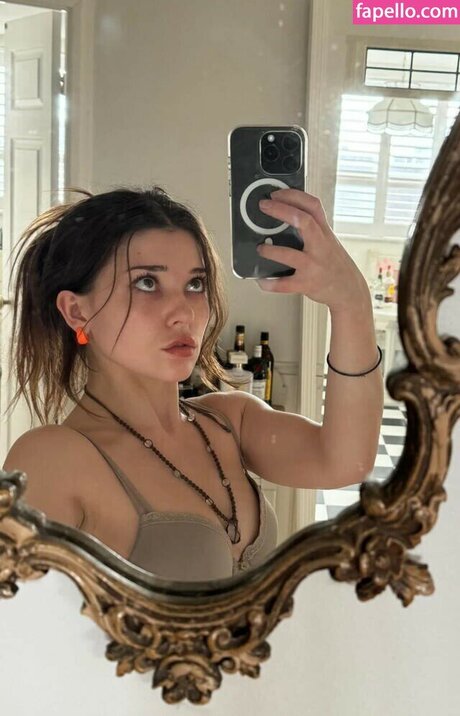 Katie Douglas star gallery