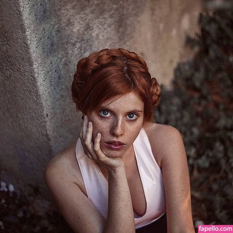 Lucilla Jiggly model sexy picture