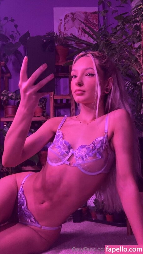 Mirielle Mae perfect star gallery