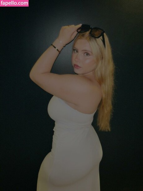 thick trans onlyfans free images