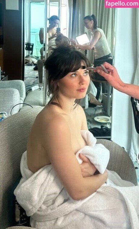 Ruby Cruz sexy actress galleries