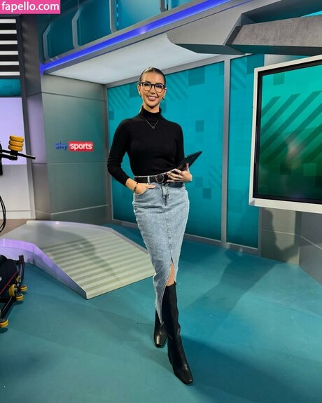 Kate Tracey model naked pics