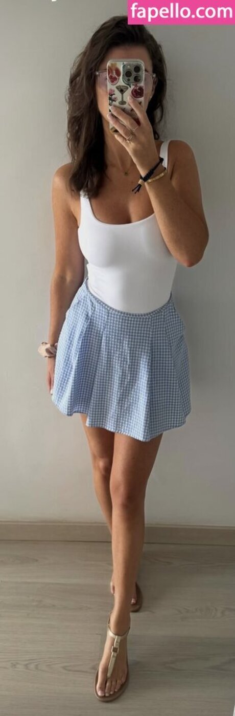 Kate Tracey model xxx photo