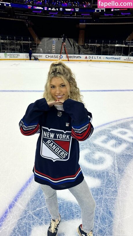 blowjob milf onlyfans sexy images