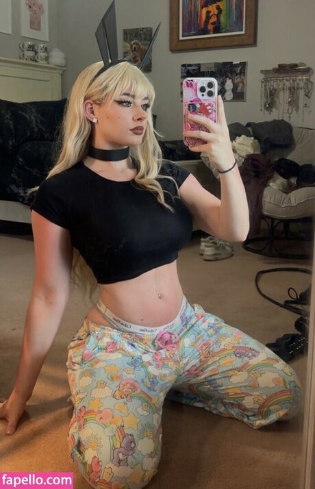 lizgrimess nudes model gallery