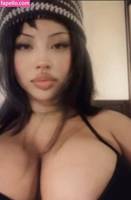 Imsxtan nude actress pics