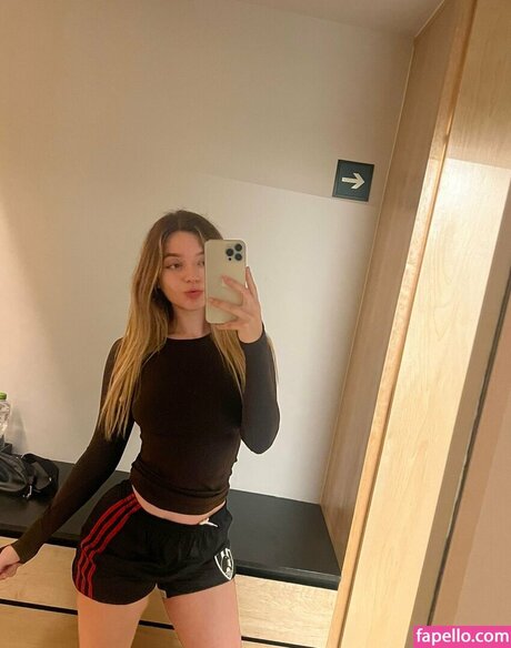 Nataliamx pornographic actress image