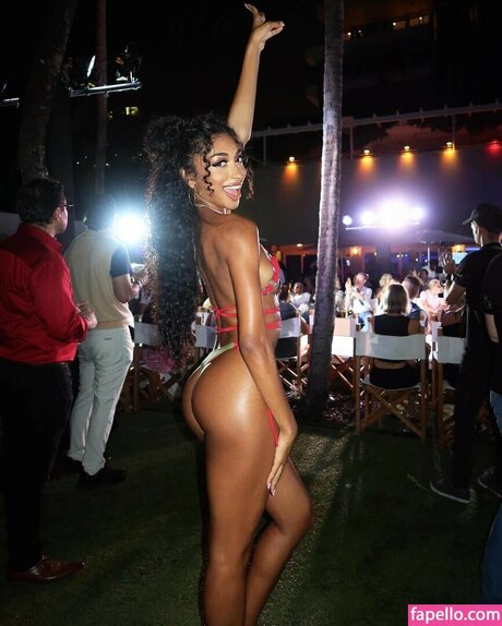 Jaya Araye Williams naked star image