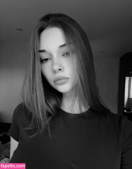 sharrimalagisi beautiful pornstar images