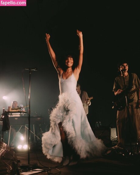 hairy armpits onlyfans beautiful xxx pic