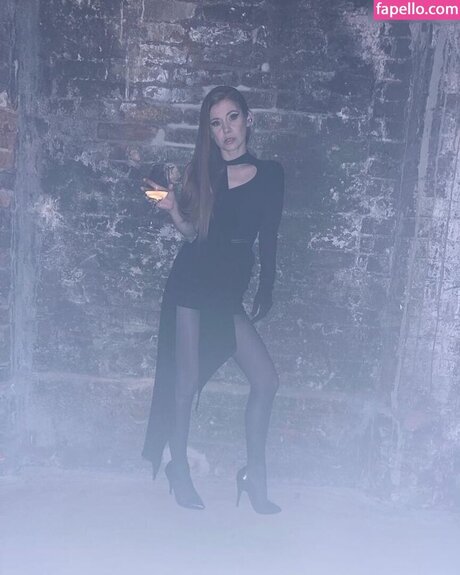 pregnant threesome onlyfans beautiful archive