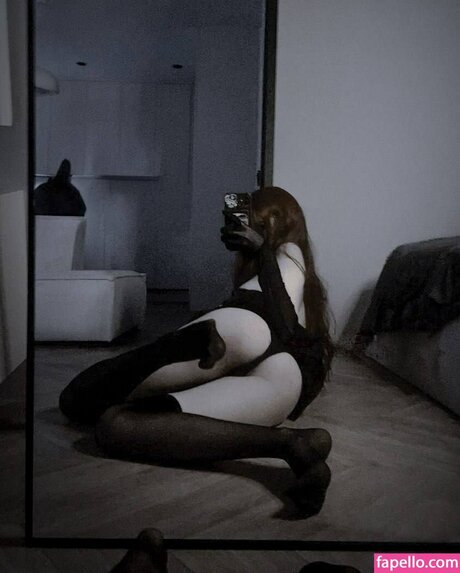 Paradoxy model erotic gallery