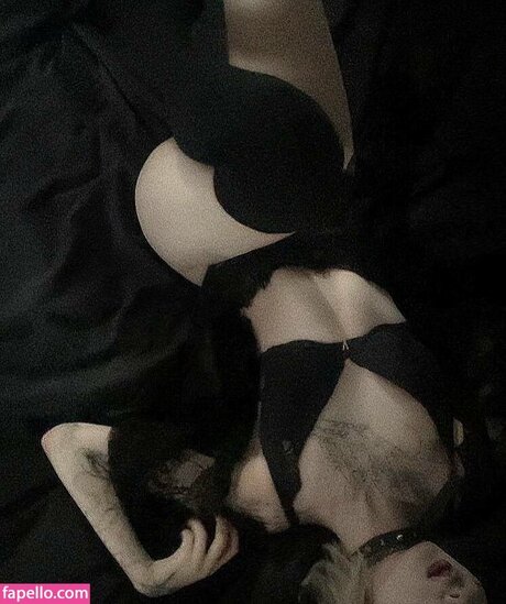 Paradoxy pornstar pretty pictures