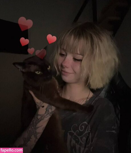 Paradoxy naked pornstar img