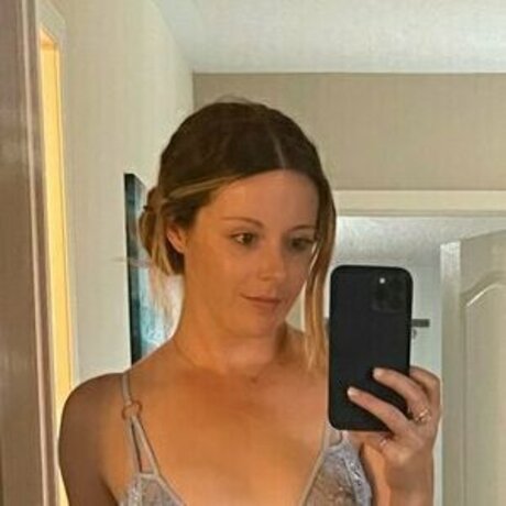 Plain Janes star pretty photo