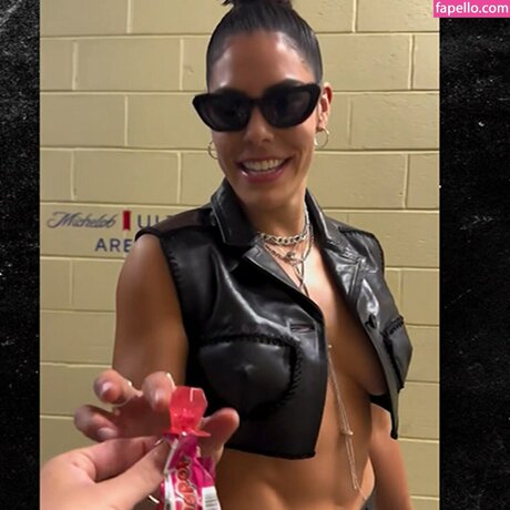 kelseyplum adult model img