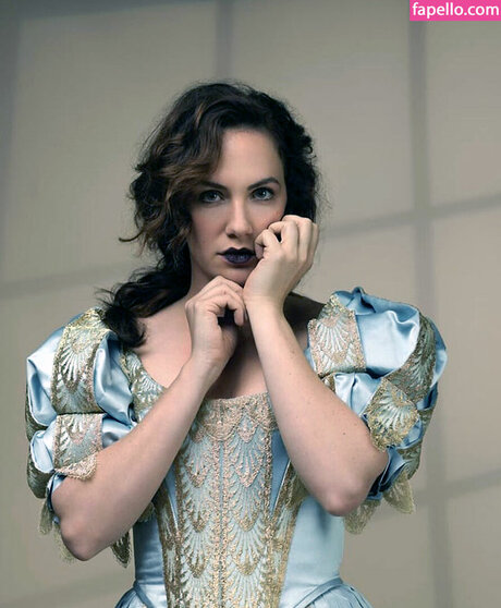 Kate Siegel star sex images