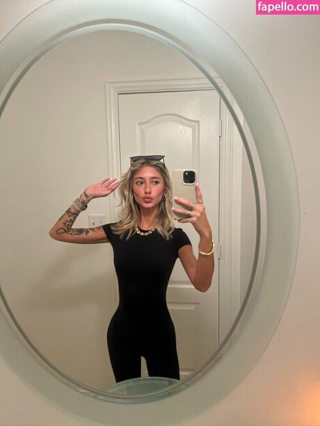 Sophie Ogle nude pornstar pics