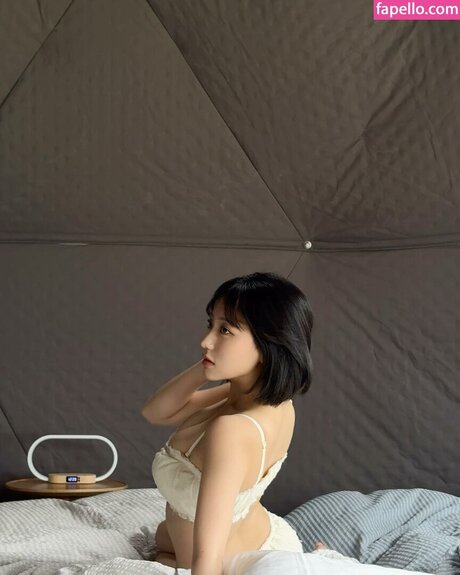 Tanaka Miku pornographic star photo