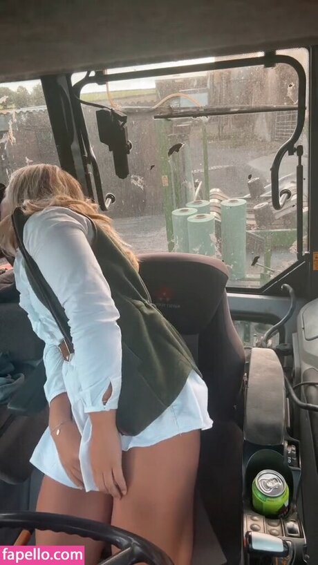 Harriet Cowan From Clarkson s Farm pretty model photo