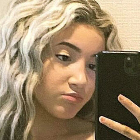 Zayda Steel model sexy gallery