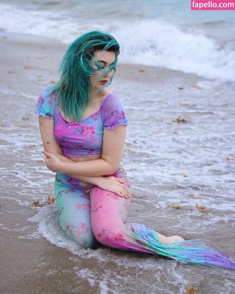 Jessie Paege model hd pic