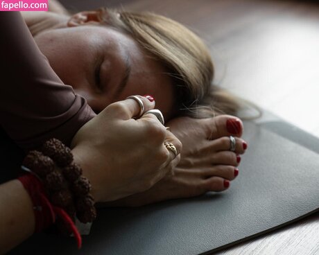 Eva Shik model art picture