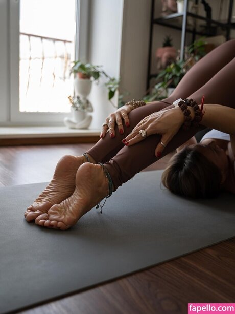 Eva Shik high quality pornstar image