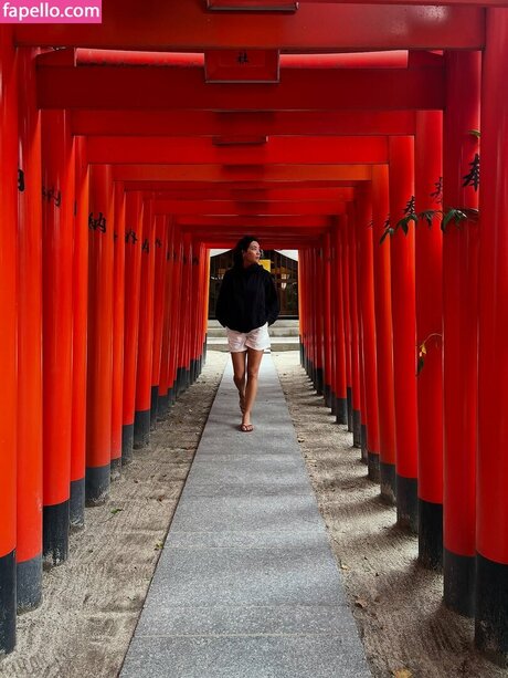 Ayb ke Pusat model best image