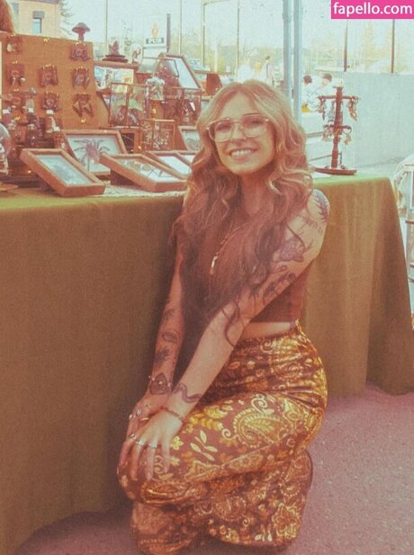 Mushbugs beautiful model photo