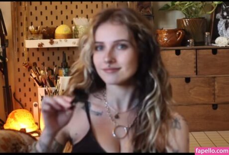 Mushbugs hot pornstar photo