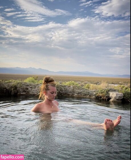 Spicy ginga art actress pictures