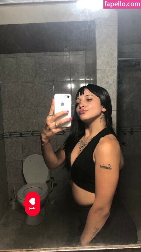 chispiate22 naked model archive