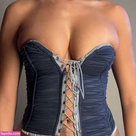 Alexis Carrington hd star galleries