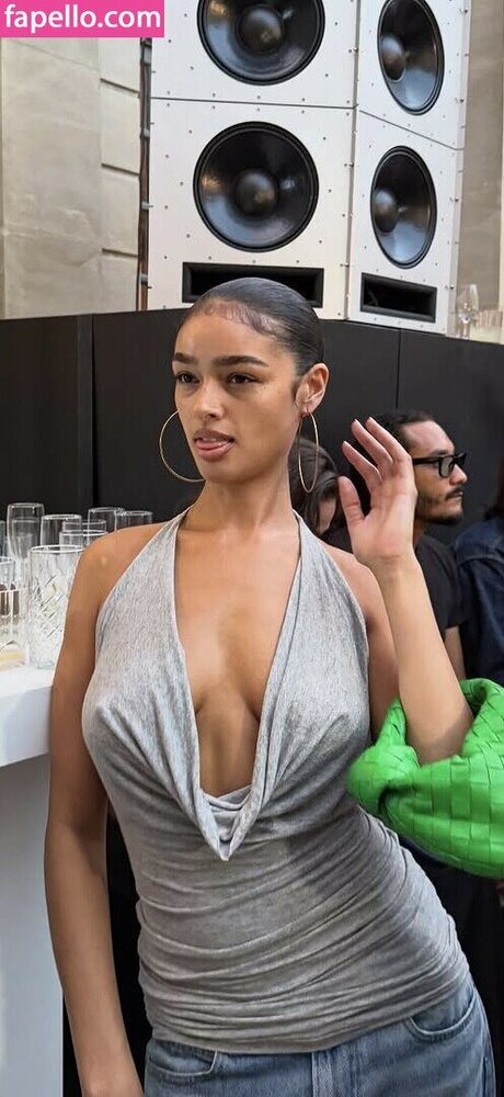 Alexis Carrington star beautiful img