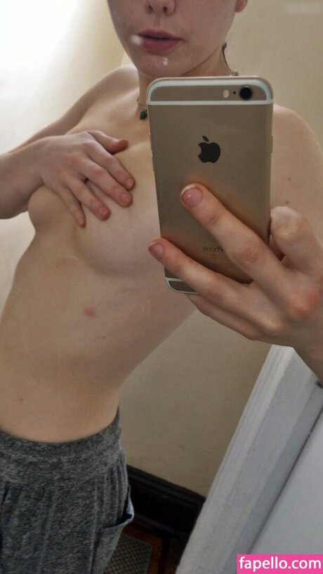 Lily Mo Sheen sex actress picture