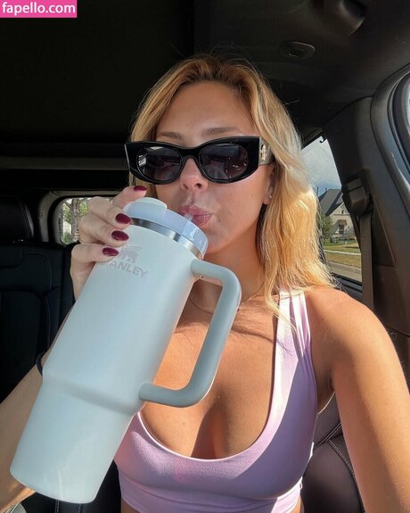 Madison Humphrey model sexy photo