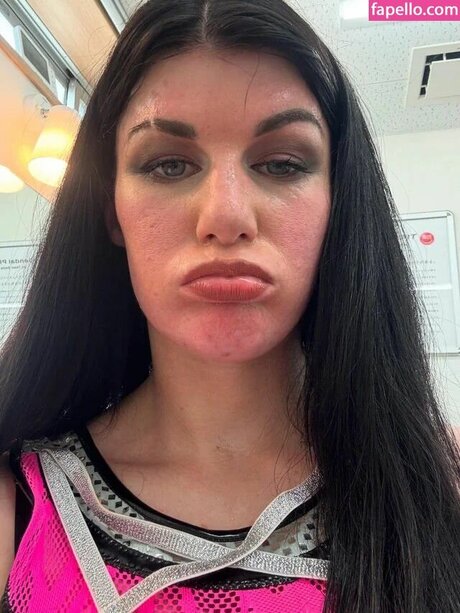 Bea Priestley pretty model img