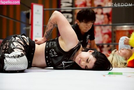 Bea Priestley pretty star photos