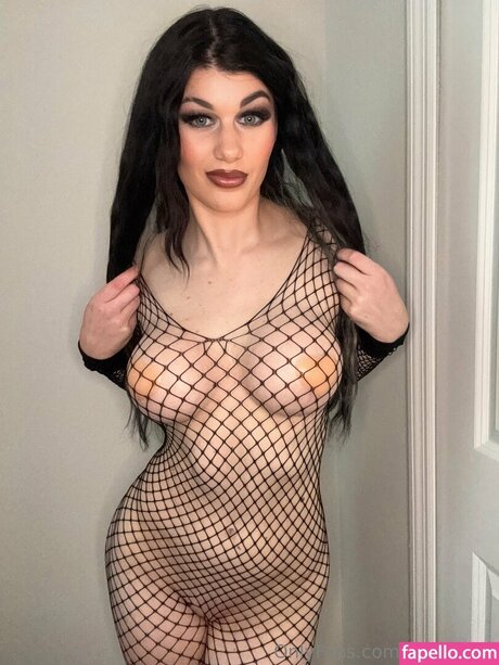 Bea Priestley hd star images