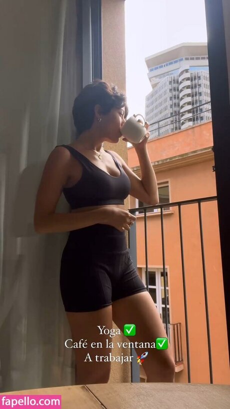 Carolina Oliveira hot star archive