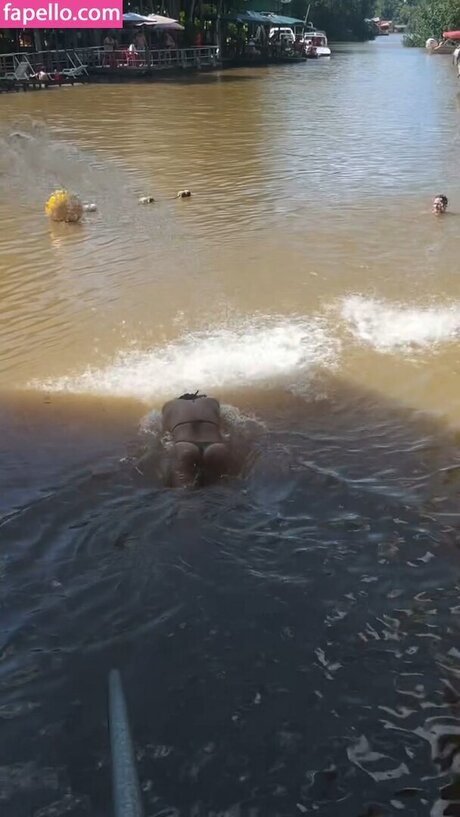 Carolina Oliveira star hot archive